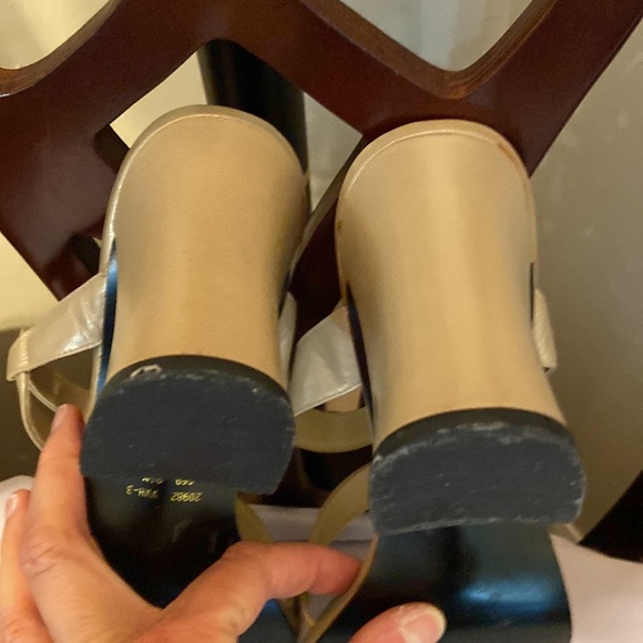 Apostrophe Moffet leather upper slide on heels. Size 9 1/2 - Picture 9 of 9